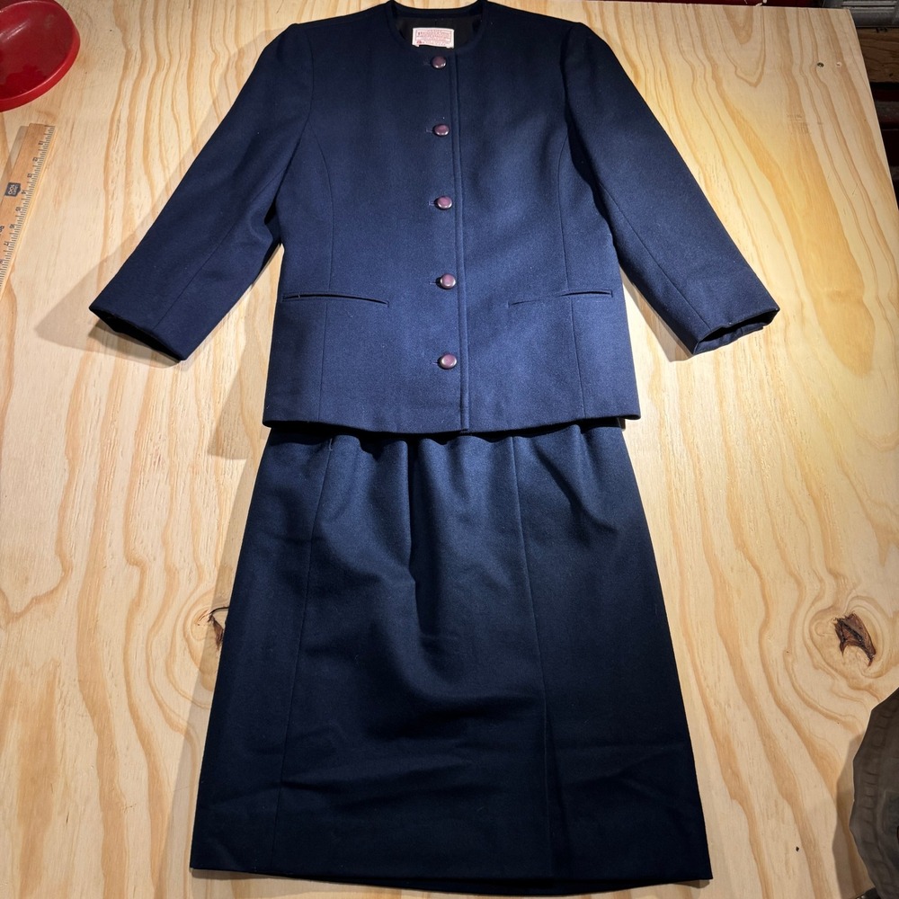 Vintage Pendleton Petite Navy Blue 100% Virgin Wool Skirt Suit Set Size 4P
